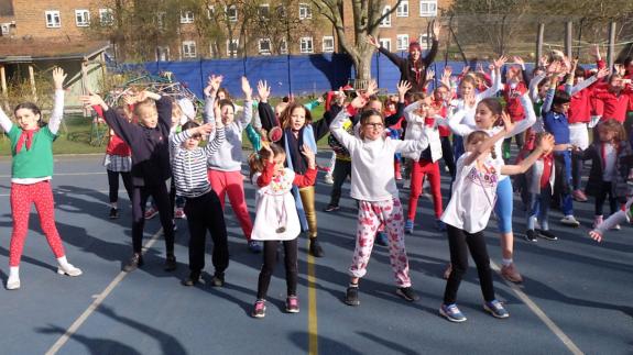 Ham & High: Netball star Jo Trip visited The Village Prep in Belsize Park during Sport Relief Week Ham & High: Netball star Jo Trip visited The Village Prep in Belsize Park during Sport Relief Week