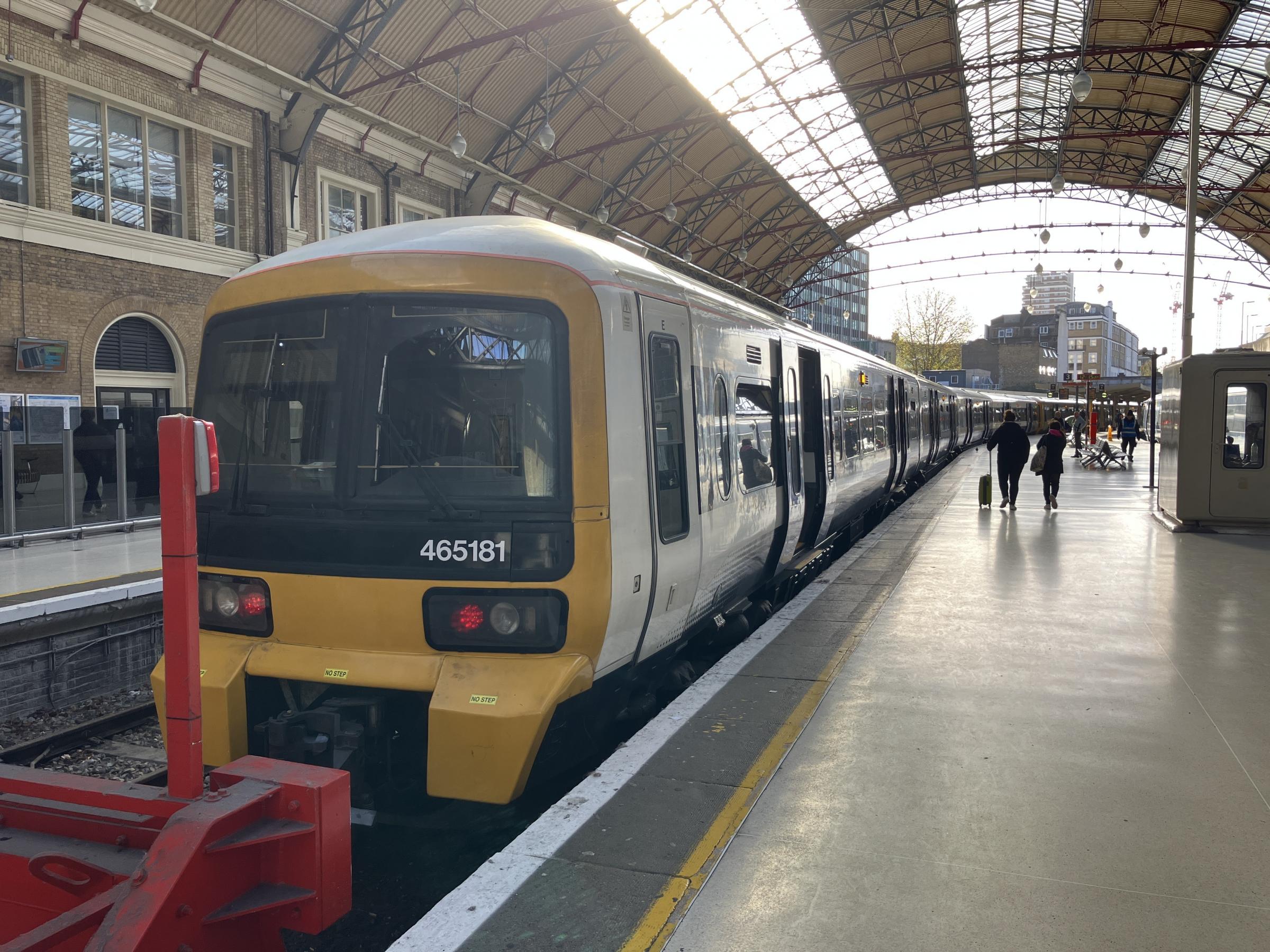 A Southeastern Rail train shown at Victoria station in London. Permission for use by all LDRS partners. Credit: Joe Coughlan