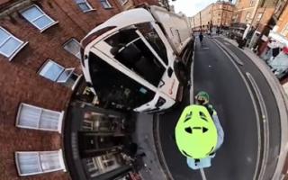 Jeremy Vine posted a video earlier this week appearing to show a Veolia bin lorry blocking a cycle lane